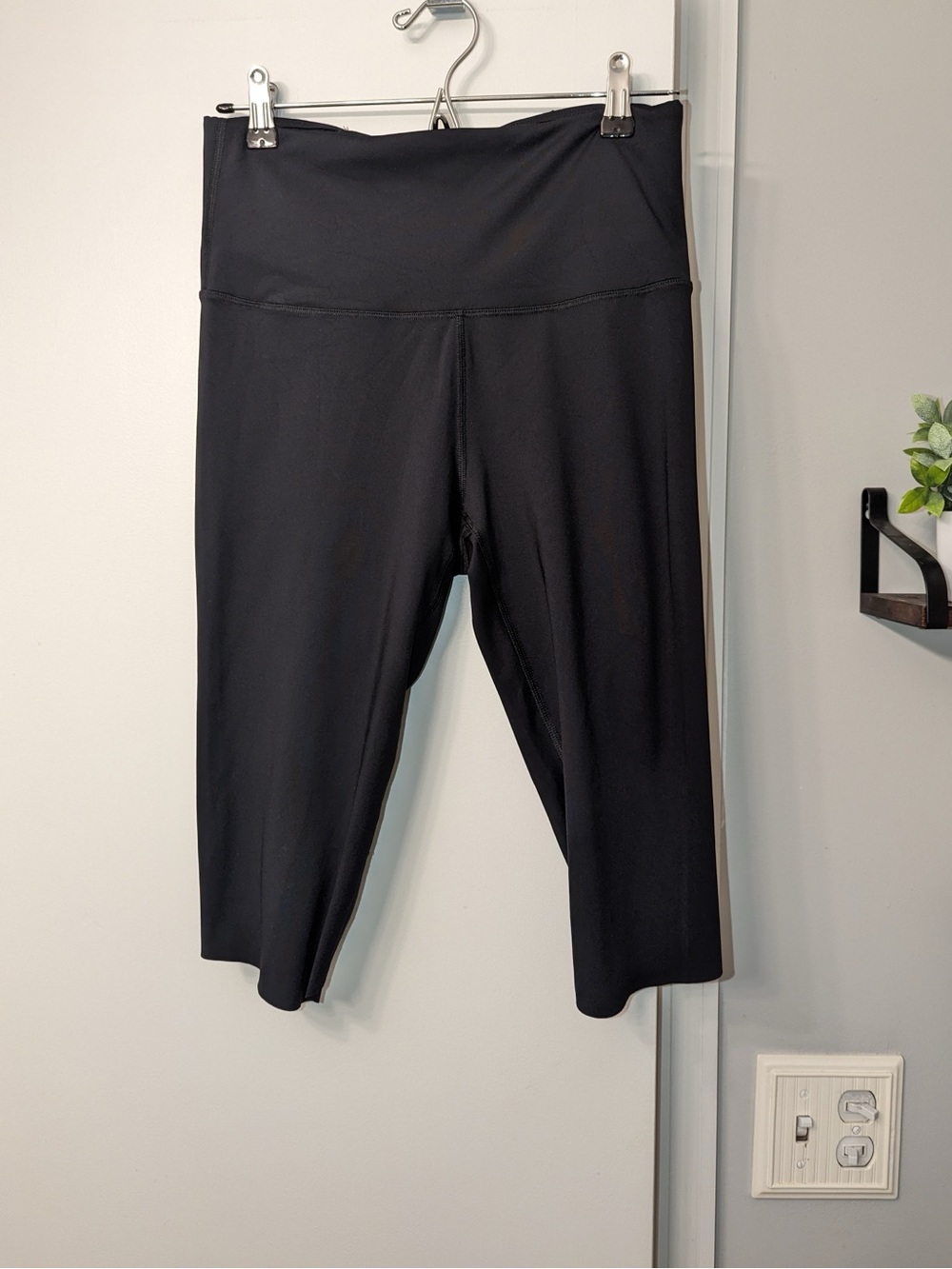 Black capri Active Leggings